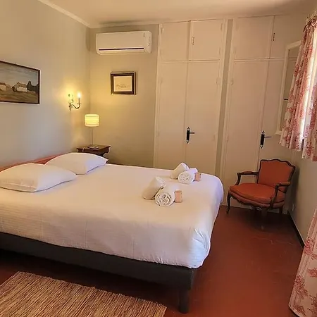 Villa Aux Portes De
